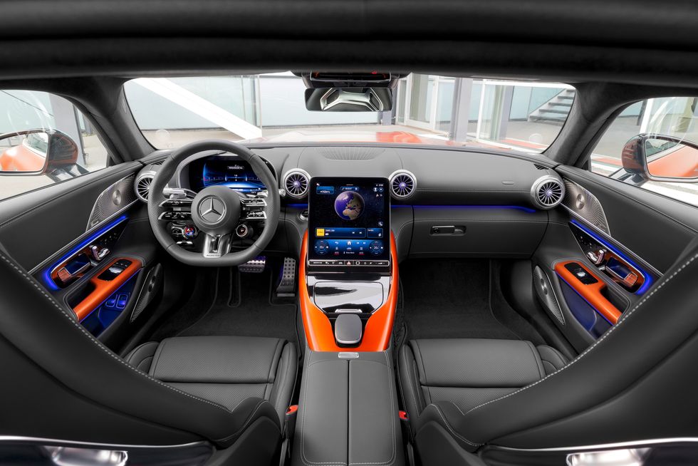 داخل-AMG-GT-63-SE-2025